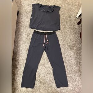 Figs women’s charcoal grey set size Large